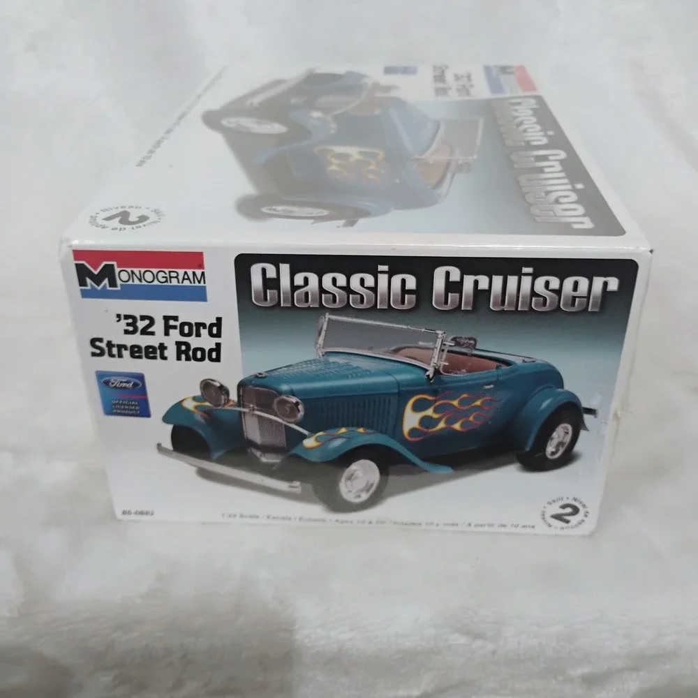 Monogram classic cruiser